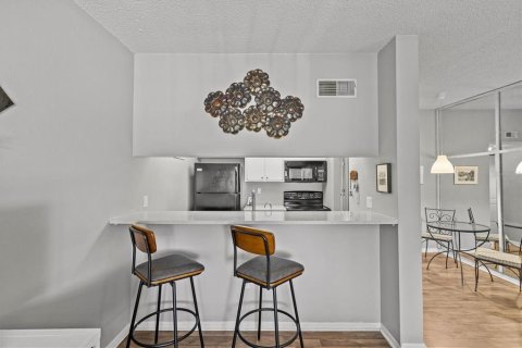 Condo in Clearwater, Florida, 1 bedroom  № 1803548 - photo 16