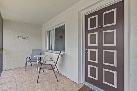Condo in Clearwater, Florida, 1 bedroom  № 1803548 - photo 6