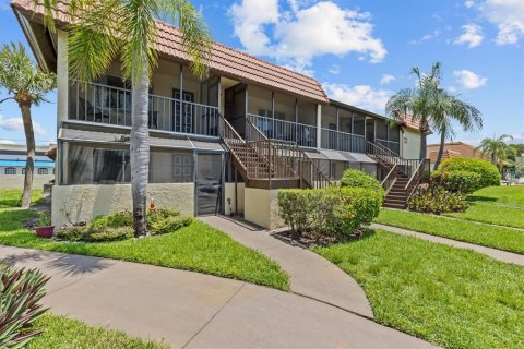 Condo in Clearwater, Florida, 1 bedroom  № 1803548 - photo 2