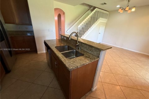 Townhouse in Boynton Beach, Florida 3 bedrooms, 158.58 sq.m. № 1956989 - photo 13