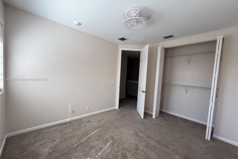 Townhouse in Boynton Beach, Florida 3 bedrooms, 158.58 sq.m. № 1956989 - photo 16