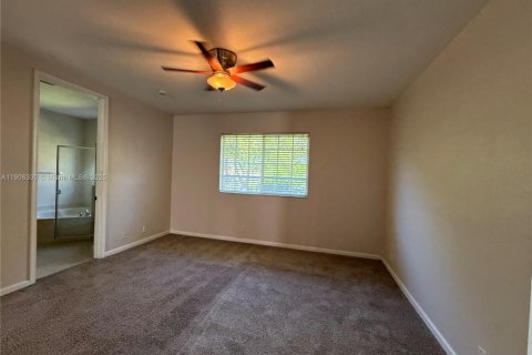 Townhouse in Boynton Beach, Florida 3 bedrooms, 158.58 sq.m. № 1956989 - photo 26