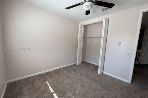 Townhouse in Boynton Beach, Florida 3 bedrooms, 158.58 sq.m. № 1956989 - photo 21