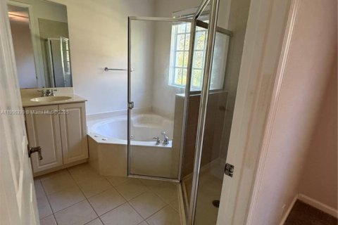 Townhouse in Boynton Beach, Florida 3 bedrooms, 158.58 sq.m. № 1956989 - photo 30