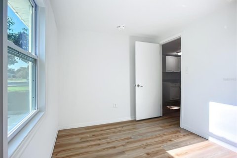 Villa ou maison à louer à Nokomis, Floride: 2 chambres, 69.12 m2 № 2165926 - photo 15