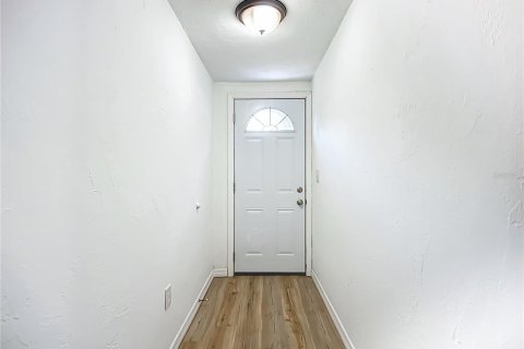 Villa ou maison à louer à Nokomis, Floride: 2 chambres, 69.12 m2 № 2165926 - photo 2