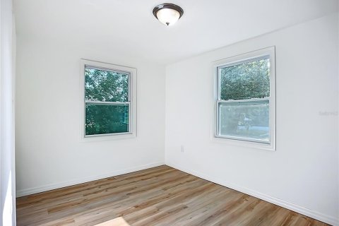 Villa ou maison à louer à Nokomis, Floride: 2 chambres, 69.12 m2 № 2165926 - photo 6