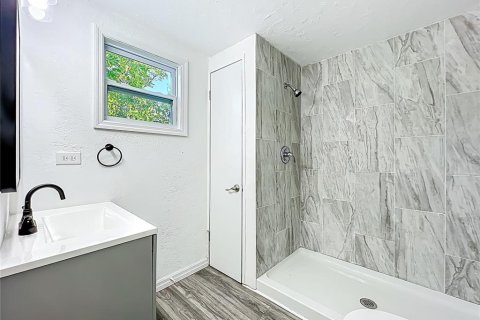 Villa ou maison à louer à Nokomis, Floride: 2 chambres, 69.12 m2 № 2165926 - photo 11