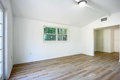 Villa ou maison à louer à Nokomis, Floride: 2 chambres, 69.12 m2 № 2165926 - photo 10
