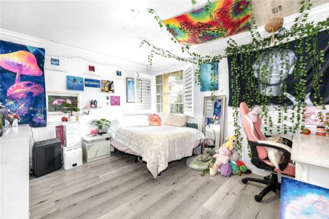 Townhouse in Miami, Florida 2 bedrooms, 116.13 sq.m. № 1973686 - photo 25