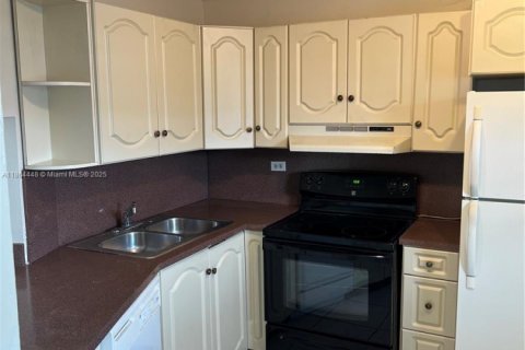 Condominio en venta en Miami, Florida, 1 dormitorio, 84.45 m2 № 1893178 - foto 1