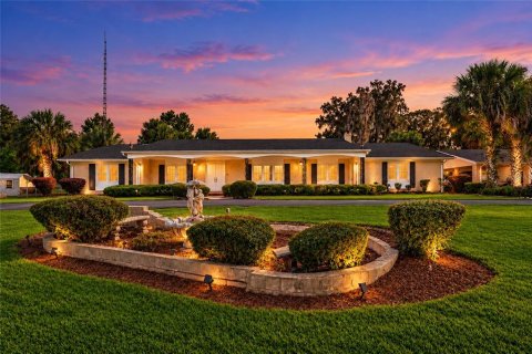 Villa ou maison à Micanopy, Floride 5 chambres, 327.76 m2 № 2406307