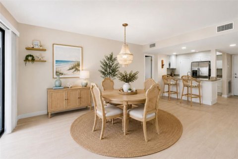 Condo in Tarpon Springs, Florida, 2 bedrooms  № 2133900 - photo 10