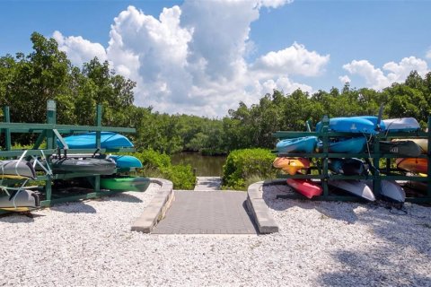 Condo in Tarpon Springs, Florida, 2 bedrooms  № 2133900 - photo 30