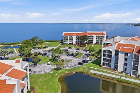 Condo in Tarpon Springs, Florida, 2 bedrooms  № 2133900 - photo 26