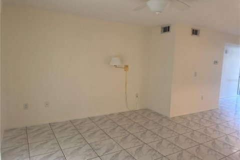 Casa en alquiler en Venice, Florida, 2 dormitorios, 94.2 m2 № 1908210 - foto 11