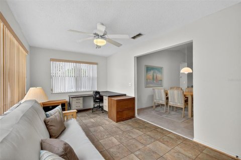 House in The Villages, Florida 2 bedrooms, 143.44 sq.m. № 1917946 - photo 22