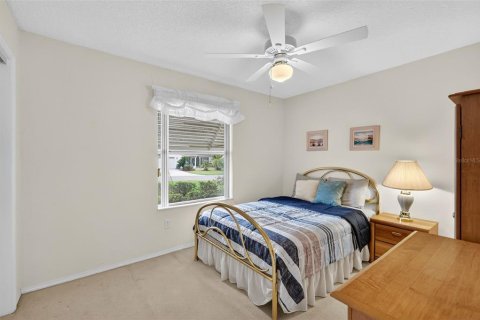 House in The Villages, Florida 2 bedrooms, 143.44 sq.m. № 1917946 - photo 18