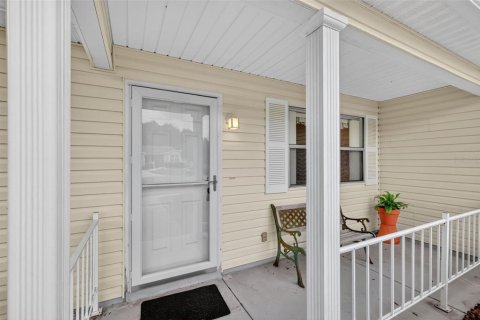 House in The Villages, Florida 2 bedrooms, 143.44 sq.m. № 1917946 - photo 2
