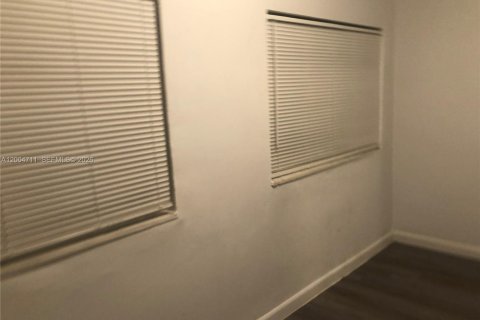 Apartment in Miami, Florida 2 bedrooms, 91.04 sq.m. № 2068743 - photo 11