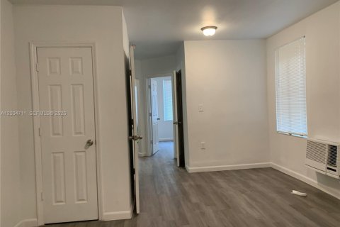 Apartment in Miami, Florida 2 bedrooms, 91.04 sq.m. № 2068743 - photo 2