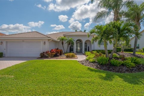 House in Sarasota, Florida 3 bedrooms, 250 sq.m. № 383278 - photo 4