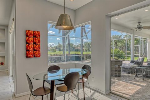 House in Sarasota, Florida 3 bedrooms, 250 sq.m. № 383278 - photo 14