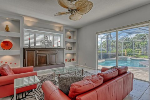 House in Sarasota, Florida 3 bedrooms, 250 sq.m. № 383278 - photo 16