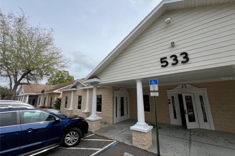 Propiedad comercial en alquiler en Brandon, Florida, 394.28 m2 № 1062887 - foto 12