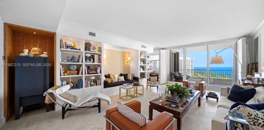 Кондоминиум с 3 спальнями в Ки-Бискейн, Флорида № 2031629