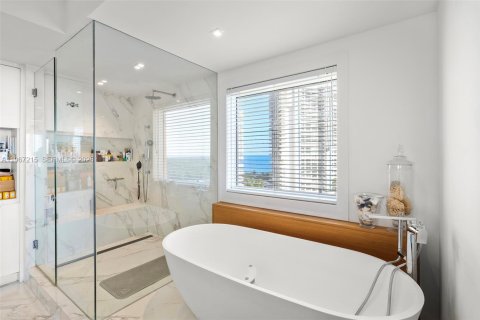 Copropriété à louer à Key Biscayne, Floride: 3 chambres, 258.27 m2 № 2031629 - photo 24