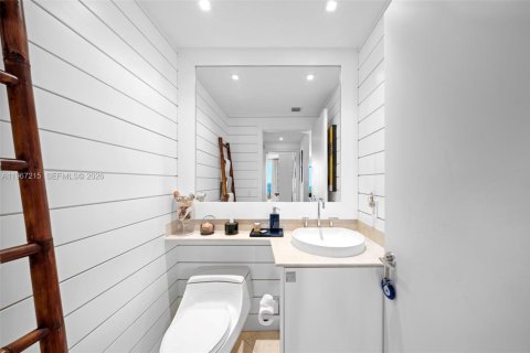 Снять в аренду кондоминиум в Ки-Бискейн, Флорида 3 спальни, 258.27м2, № 2031629 - фото 11