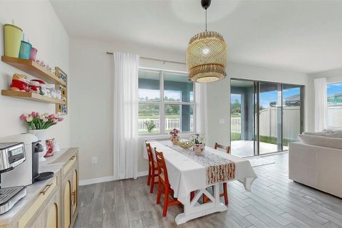 House in Tampa, Florida 4 bedrooms, 200.3 sq.m. № 1808235 - photo 16