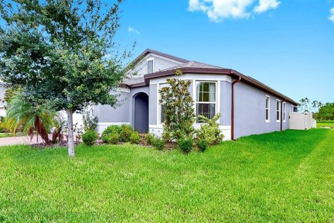 House in Tampa, Florida 4 bedrooms, 200.3 sq.m. № 1808235 - photo 4
