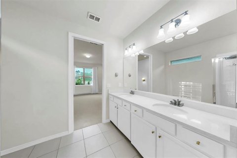 House in Tampa, Florida 4 bedrooms, 200.3 sq.m. № 1808235 - photo 30