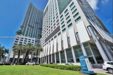 Condominio en alquiler en Miami, Florida, 41.9 m2 № 1988035 - foto 2