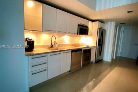 Condominio en alquiler en Miami, Florida, 41.9 m2 № 1988035 - foto 23