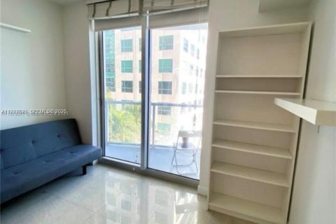 Condominio en alquiler en Miami, Florida, 41.9 m2 № 1988035 - foto 21