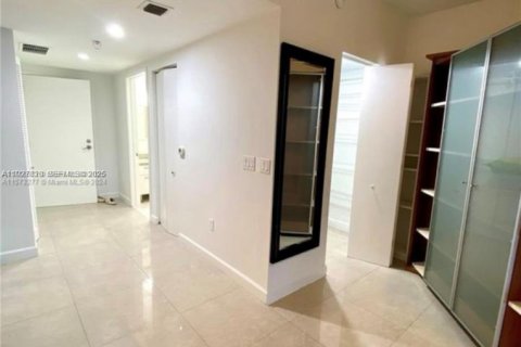 Condominio en alquiler en Miami, Florida, 41.9 m2 № 1988035 - foto 18