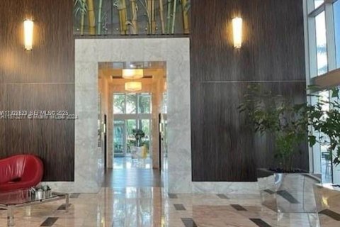 Condominio en alquiler en Miami, Florida, 41.9 m2 № 1988035 - foto 27