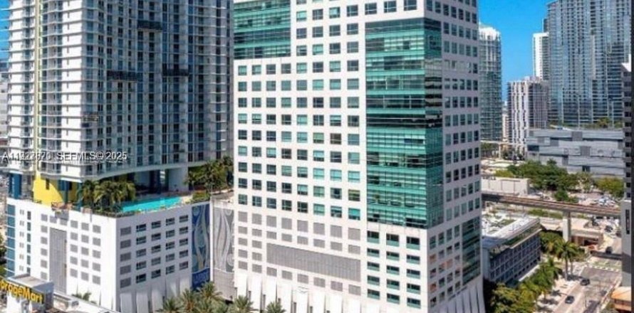 Estudio en el Condominio en Miami, Florida № 1988035