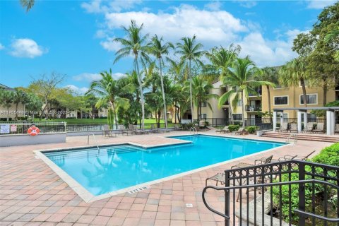 Condo in Coral Springs, Florida, 2 bedrooms  № 1708193 - photo 5