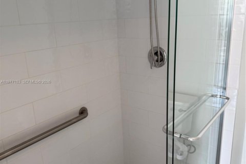 Снять в аренду кондоминиум в Пемброк-Пайнс, Флорида 2 спальни, 112.13м2, № 2047275 - фото 13