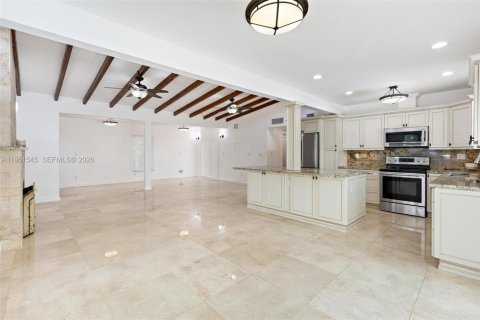 Casa en alquiler en Pinecrest, Florida, 4 dormitorios, 177.91 m2 № 2006423 - foto 4