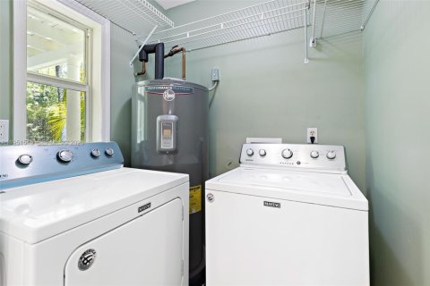 Casa en alquiler en Pinecrest, Florida, 4 dormitorios, 177.91 m2 № 2006423 - foto 12