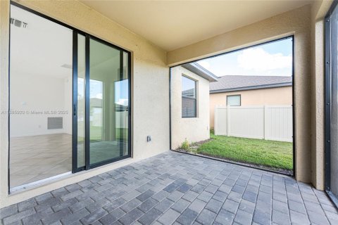 Villa ou maison à vendre à Port Charlotte, Floride: 3 chambres, 157.19 m2 № 1933928 - photo 23