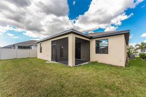 Villa ou maison à vendre à Port Charlotte, Floride: 3 chambres, 157.19 m2 № 1933928 - photo 26