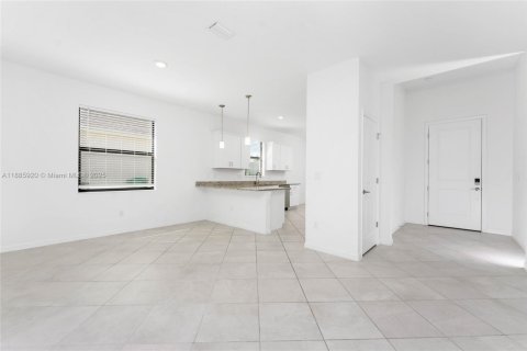 Villa ou maison à vendre à Port Charlotte, Floride: 3 chambres, 157.19 m2 № 1933928 - photo 4