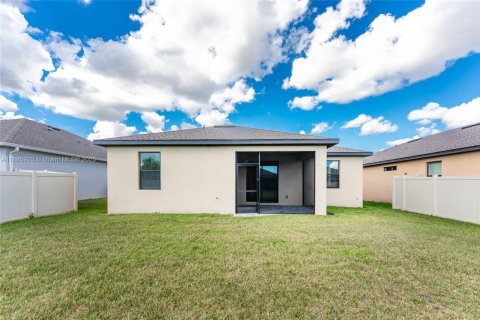 Villa ou maison à vendre à Port Charlotte, Floride: 3 chambres, 157.19 m2 № 1933928 - photo 24