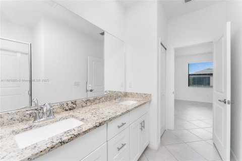 Villa ou maison à vendre à Port Charlotte, Floride: 3 chambres, 157.19 m2 № 1933928 - photo 19